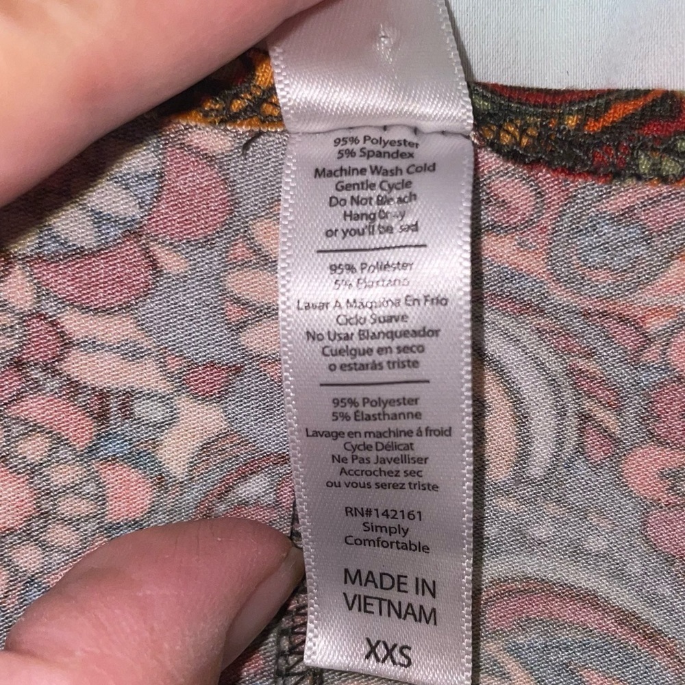 LulaRoe XXS Top Retro pattern Preloved - Picture 7 of 7